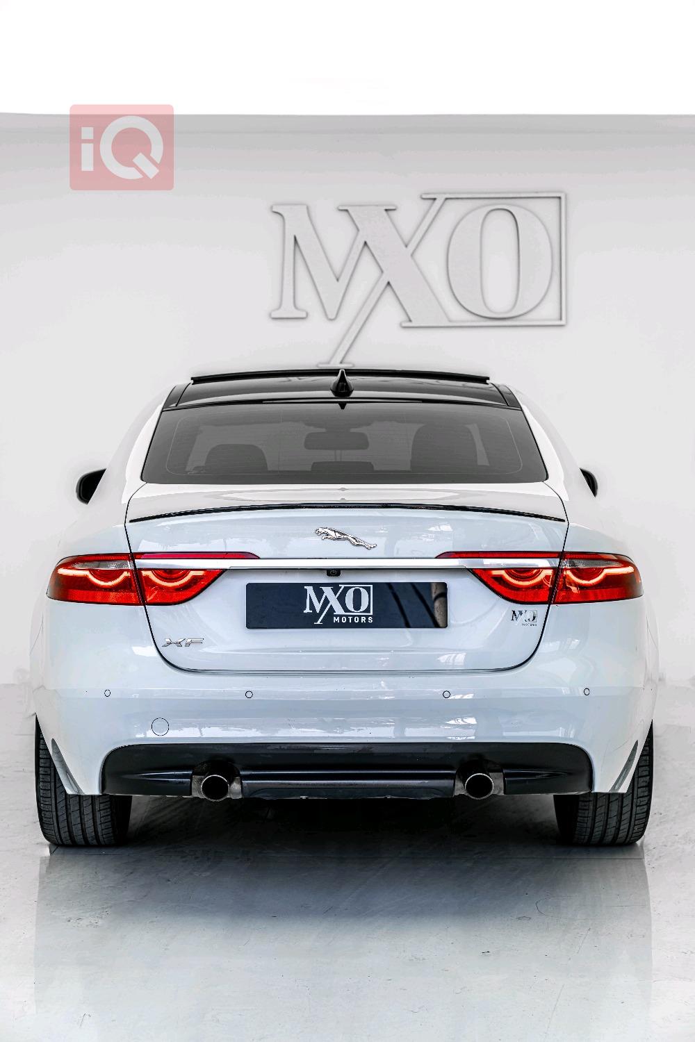 جاگوار XE